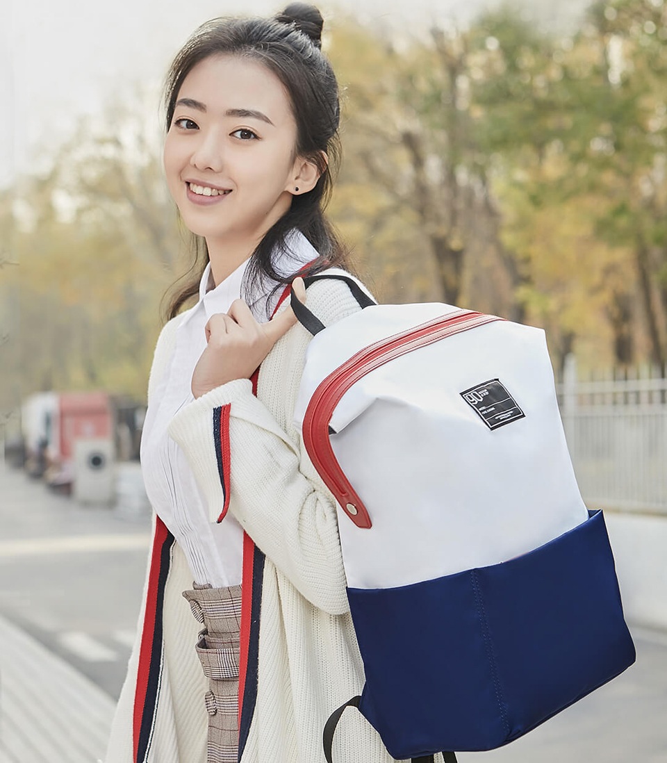 Рюкзак 90FUN Lecturer casual backpack девушка с рюкзаком